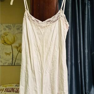 Bozzolo Cream Lace Trim Chemise